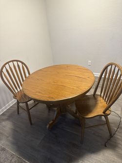 Circular Island Kitchen Table with 2 Chairs – Space-Saving & Stylish!