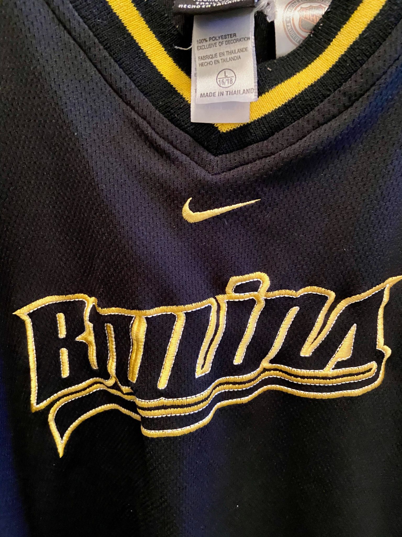 Nike Black Boston Bruins NHL Hockey Jersey Shirt SIZE YOUTH LARGE for Sale  in Gilbert, AZ - OfferUp