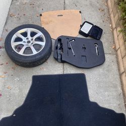 Infiniti Spare Tire / Insert 