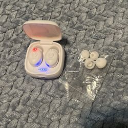 Wireless earbuds