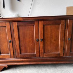 Entertainment /TV/DVD cabinet with doors