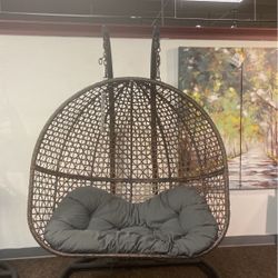 Hanging Chair 