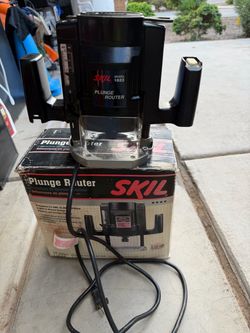 SKIL Plunge Router