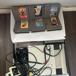 NES CONSOLE 
