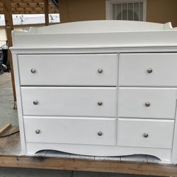 Changing table/ Dresser 