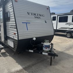 Viking 17 Ft Bunk