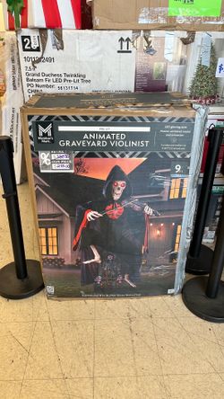Animated graveyard violinist