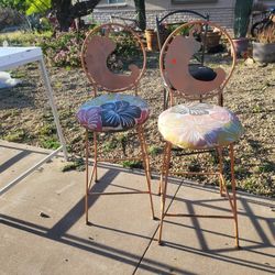 Set Of 2 Sturdy Metal Bar Stools  35.00