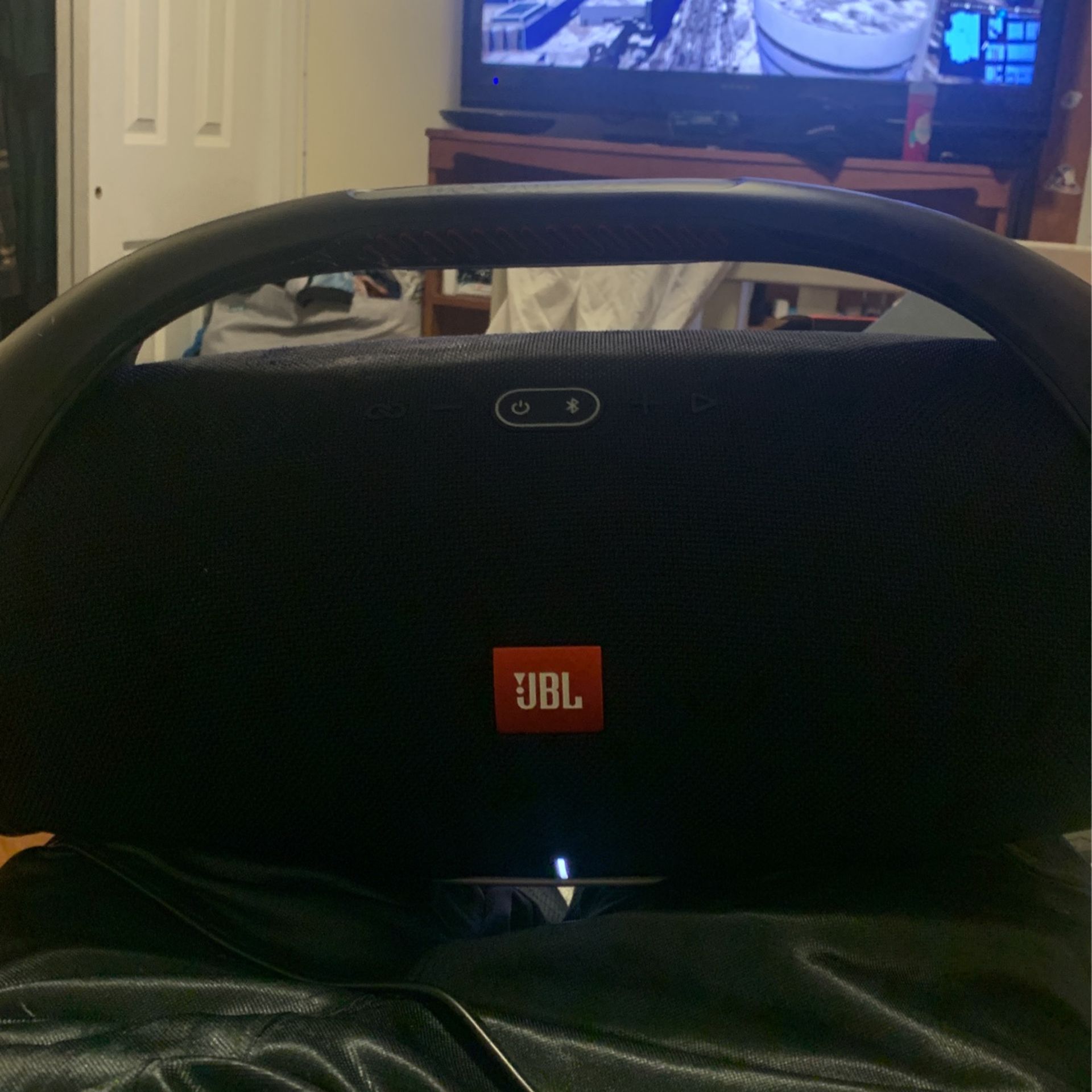 Jbl Boombox 2 *READ BIO*