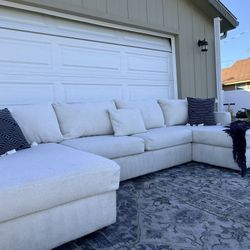 Living Spaces U Shaped Sectional DELIVERY AVAILABLE 