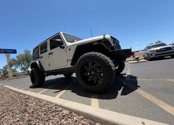 On sale. 2.5” Leveling kit with installation. For JEEP WRANGLER JK JL & Gladiator JT