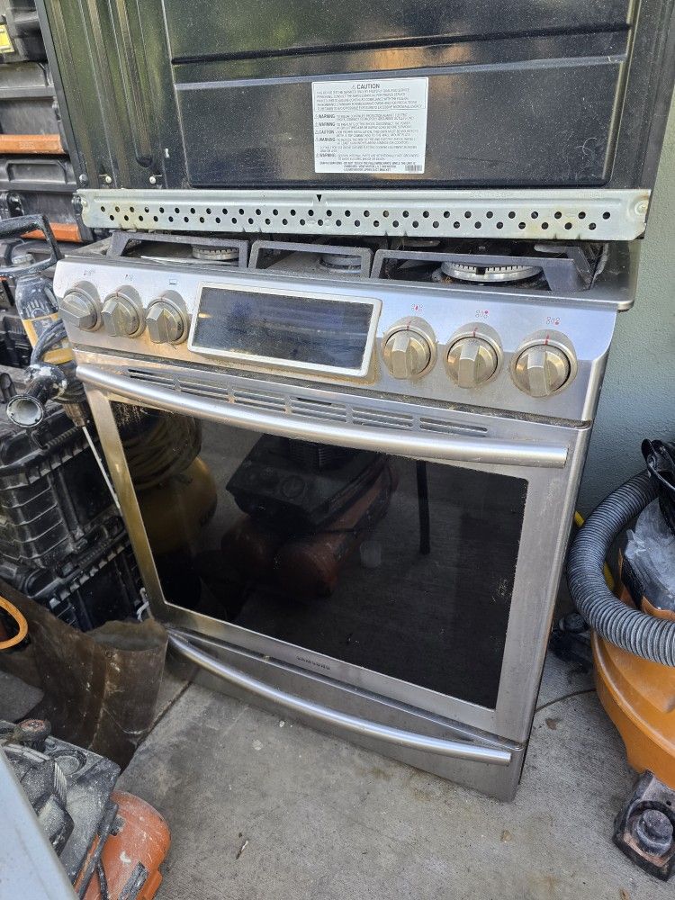 Samsung 5 Burner Stove