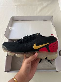 Nike Air VaporMax Flyknit 2 Sneakers 10.5 men