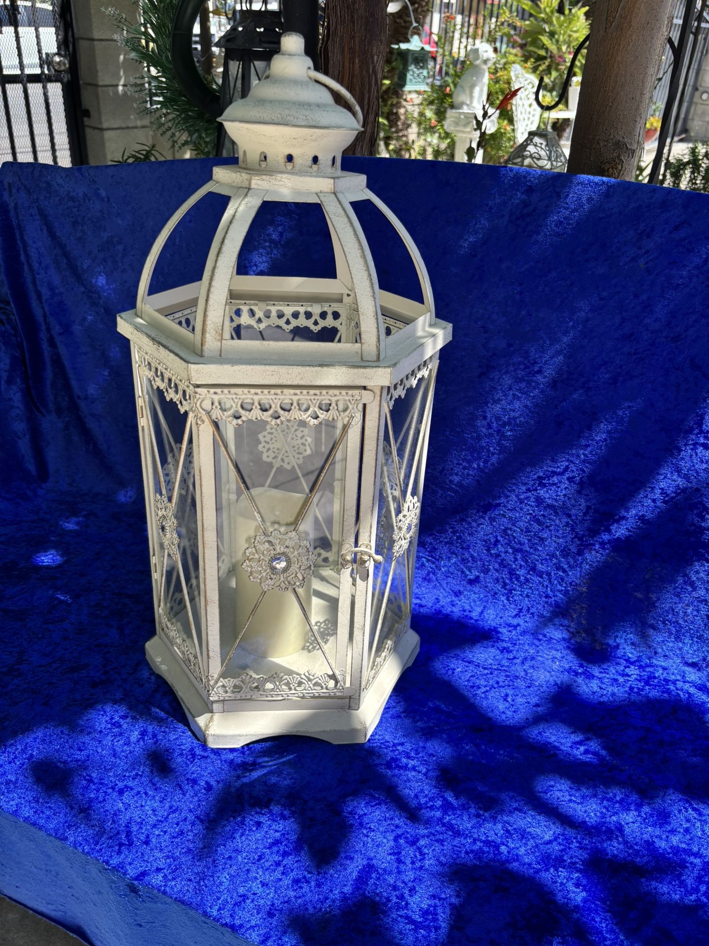 Beautiful candle holders, decor height 22 inch