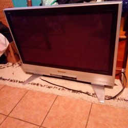 Flat screen TV 