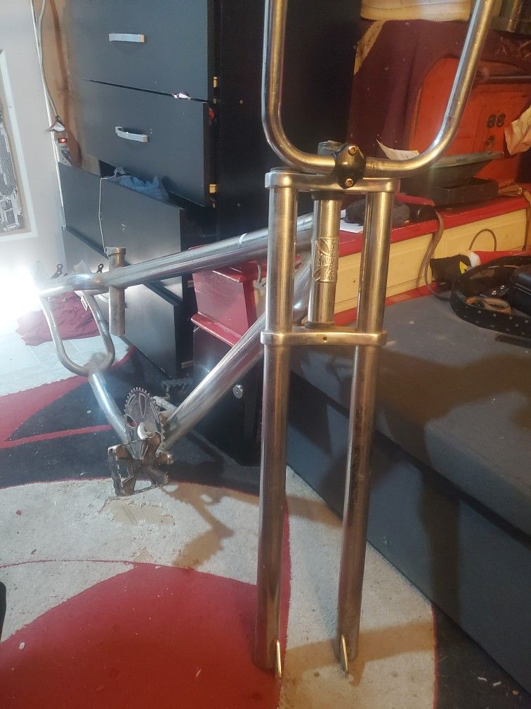 Schwinn Stingrays And West Coast Chopper Plus Parts