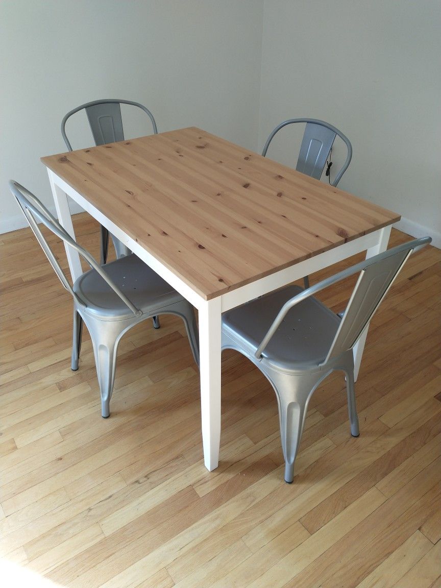 Farmhouse Style Table w/ 4 Stainless Steel Chairs (FREE DELIVERY INCLUDED)