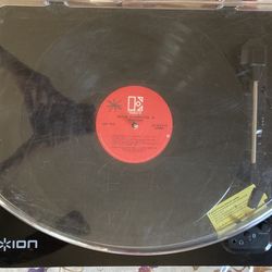 ION CLASSIC LP RECORD PLAYER