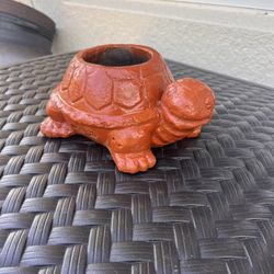 Adorable Great Turtle-shaped Planter,
