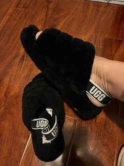 Ugg Slipper Women’s Sz 8 VALENTINES DAY