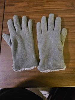 Ladies Gray Fleece-Lined Gloves