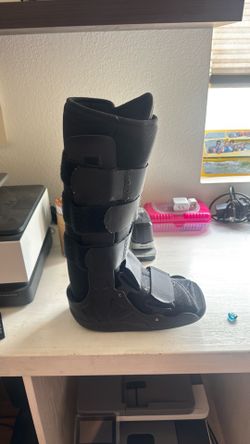 Fracture boot
