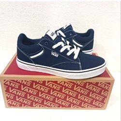 Vans Multiple Sizes Read Entire Description