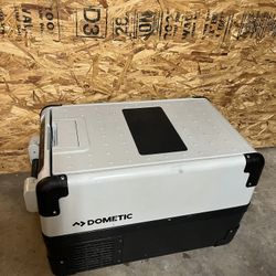 Portable Fridge/Freezer: Domestic CFX35W (32 L) Storage Volume