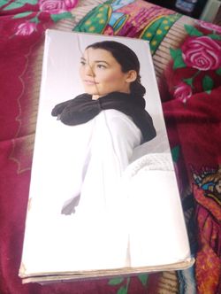 HeateD Neck + ShoulDer Wrap