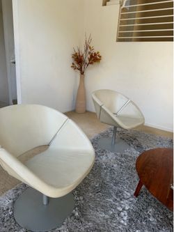 REAL LEATHER Custom Davis Lipse Swivel Chair (each chair is priced separately)