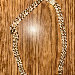 Golden Diamond Chain