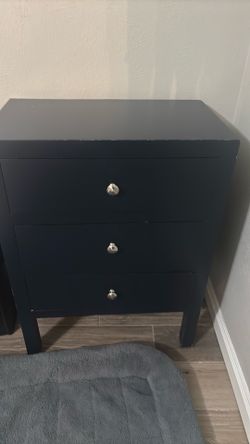 3 drawer nightstand
