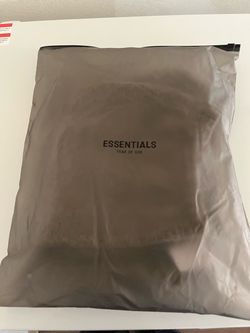 Essential fear of god shorts