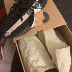 Yeezys Boost 350 V2