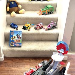 Large Lot Of Paw Patrol Toys. All In Great Clean Condition! 