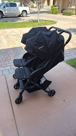 Twins baby stroller, Light