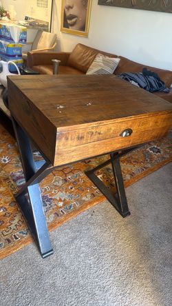 Small desk
