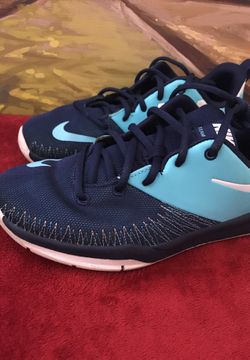 Men’s Nike size 7