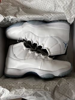 Air Jordan 11 Retro Legend Blues