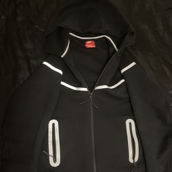 reflective nike tech 