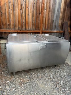 Van Vetter 300 gallon milk agitator tank