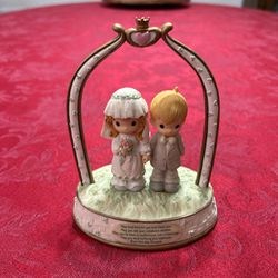 Rare Enesco Precious Moments Bride Groom Cake Topper 119633