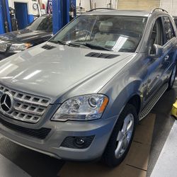 4 Sale ‘11 Mercedes ML350 With 152492 Miles