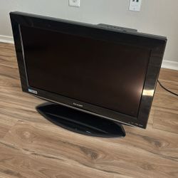 26” TV w/ DVD Player