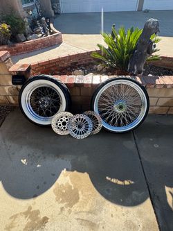 2000 Road King Classic wire wheels and whitewall tires