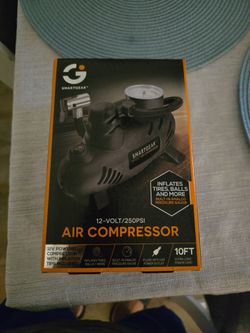 NEW SmartGear 12-Volt 250PSI Air Compressor