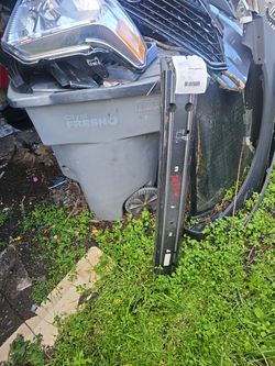 Front Reinforstmen 15 Ford Mustang