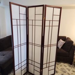 Brand New 3 Panel Cherry Wood Room Divider (New In Box) 
