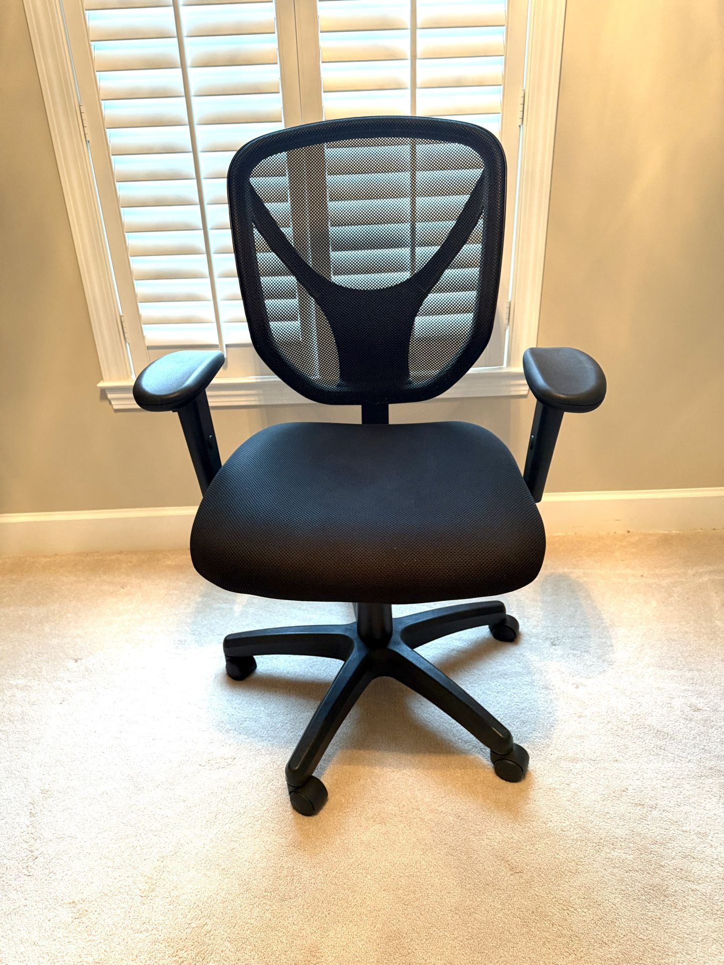 Black Mesh Office Chair