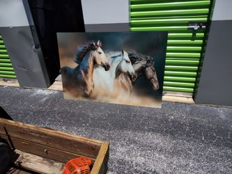 Wall art with horses on tempered glass